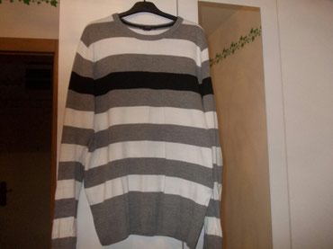 košulja i džemper: Dzemper vel.s.
new yorker.
900din