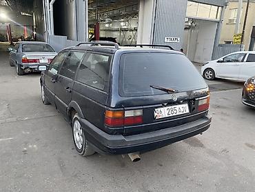 дрифт кат: Volkswagen Passat Variant: 1991 г., Универсал — 3