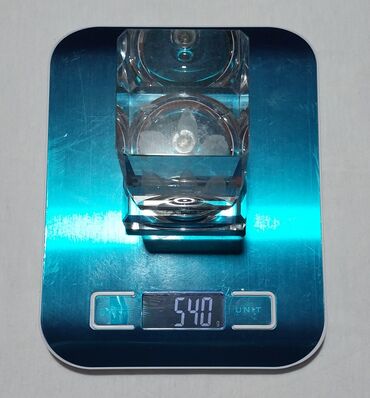 Hədiyyələr: Alov binaları olan suvenir satılır. Bərk şüşədən hazırlanıb, möhkəm — 17