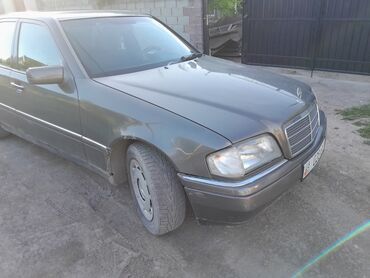 Mercedes-Benz: Мерс. 1,8 1993 г. механика, юр.чист. без вложение, срочно!