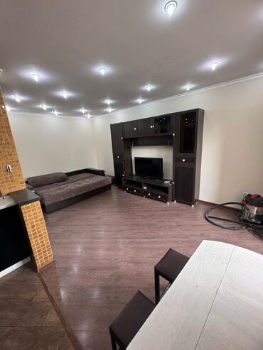 Продажа квартир: 3 комнаты, 79 м², Индивидуалка, 4 этаж, Косметический ремонт