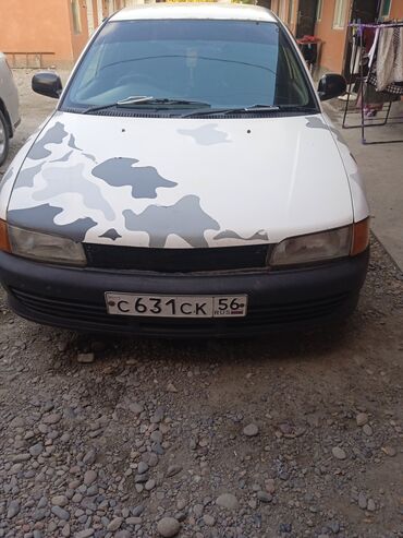 митсубиси педжеро: Mitsubishi Libero: 2001 г., 1.3 л, Автомат, Бензин, Универсал