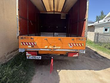 sprinter 2 2: Mercedes-Benz Sprinter грузовой, тентованный бортовой - Кабина — 5