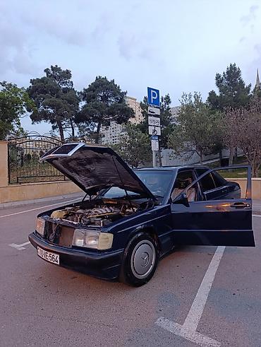Mercedes-Benz: DİZEL (601) 2.0 Sadə Mator Avtomat Mator Karopka Yaxsi veziyyetdedir — 2