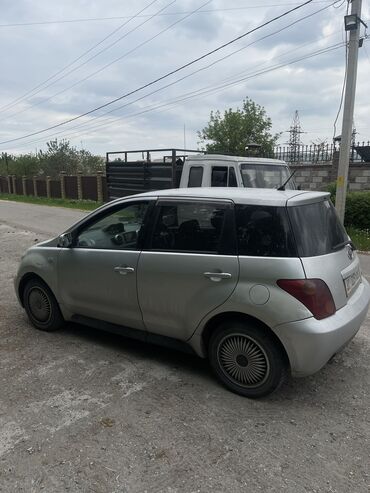 машыналар афтамат бишкек: Toyota ist: 2002 г., 1.5 л, Автомат, Бензин, Хетчбек