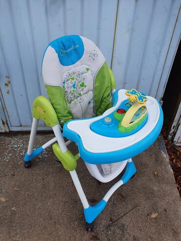 детские стол и стульчики: Стульчик для кормления