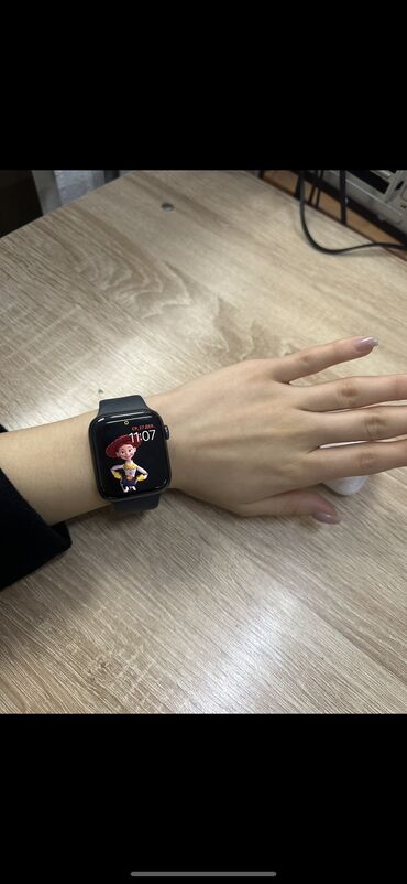 петличный микрофон купить: Apple watch SE1
зарядка коробка имеется