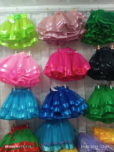 Балдардын карнавалдык костюмдары киреге берилет: Калпак юбки бабочки бантик оптом и в розницу есть разные расцветки