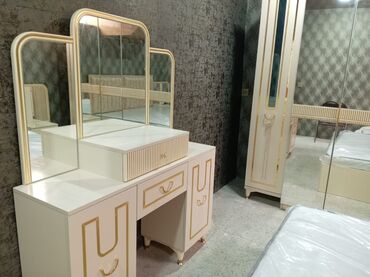 yığılan çarpayı: Mebel satilir tecili hamisi birge 1000 azn yalniz ciddi alici narahat