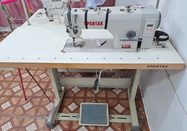 электромеханическая швейная машина: Швейная машина Полуавтомат