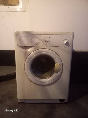 продаю стиральную машинку: Стиральная машина Indesit, Б/у, Автомат, До 5 кг, Компактная