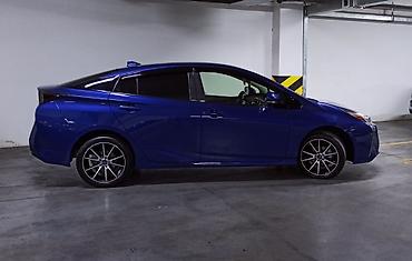 разметка дорог: Toyota Prius: 2018 г., 1.8 л, Автомат, Гибрид, Лифтбек — 7