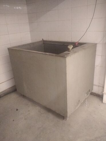 Консервация и мясные изделия: Продается оборудование для колбасного цеха. Возможна сдача цеха в — 5