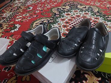 турецкая обувь из натуральной кожи: Сменная обувь для подростков. состояние очень хорошее. дефектов