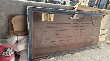 bağ setka: Metal giriş qapısı - Material: polad metal konstruksiya - Rəng və
