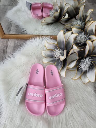 zenska letnja haljina: Beach slippers, Umbro, 40