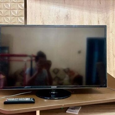 Televizorlar: İşlənmiş Televizor Samsung LCD 82" HD (1366x768), Ünvandan götürmə