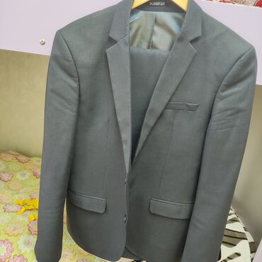 пошив верхней одежды: Костюм с брюками в хорошем состоянии, Бишкек пошив, размер 48-50, на