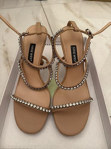 nine west: Nine West qadın sandaleti - Rəng: Nude/Bej (etiketdə “NUDE BROWN”) - — 1