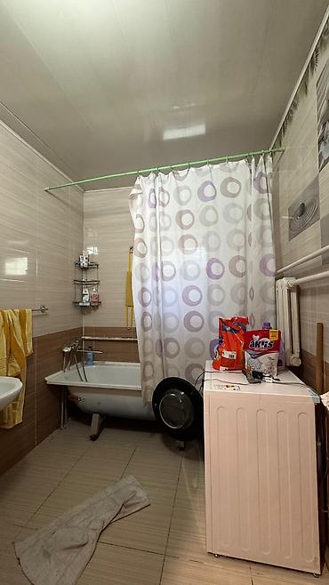 Продажа коттеджей и домов: 4 комнаты, 280 м², 4 соток, Бишкек, 110 квартал Агентство недвижимости — 15