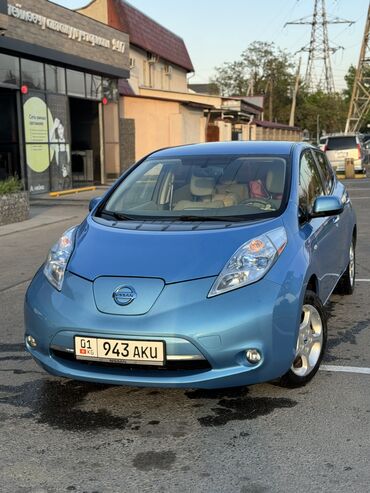 Nissan: Nissan Leaf: 2011 г., 1 л, Автомат, Электромобиль, Хэтчбэк