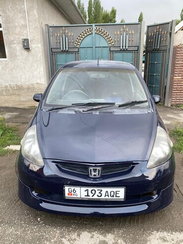 шины 215 70 15 с: Honda Fit: 2003 г., 1.3 л, Вариатор, Бензин, Хэтчбэк