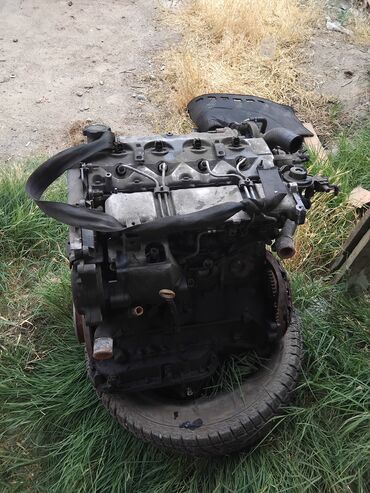 дешовые машины: Дизельный мотор Toyota 2001 г., 2 л, Б/у