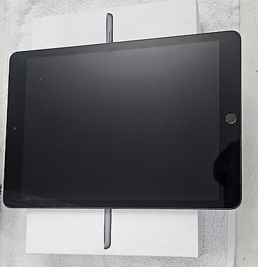 iped 9cu nesil: Apple İpad 8 ci nəsil. Çox az işlənib. heç 1 cızıq yoxdur. Nömrə ilə — 1