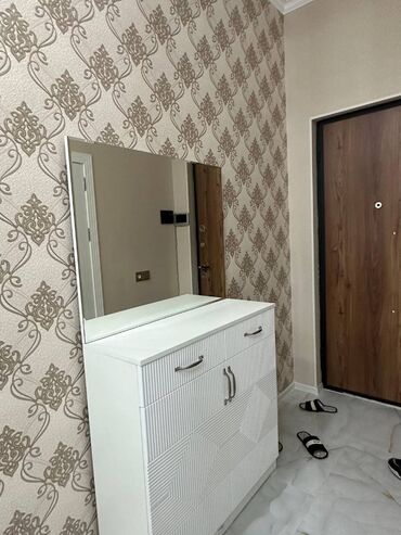 Uzunmüddətli kirayə mənzillər: Tibb Universiteti yaxınlığında, Qulu Quliyev küçəsi 17 ünvanında, 18 — 8