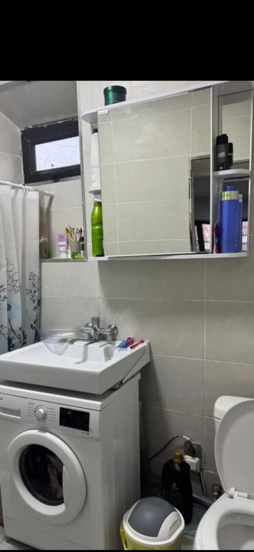 Долгосрочная аренда домов: 65 м², 3 комнаты, Парковка, Забор, огорожен