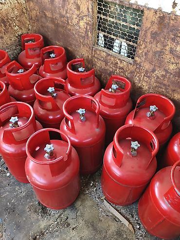 Продаю газовый баллон 27 литровые состояние отличный вентиль новые