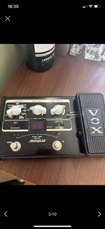 купить бу гитару: Vox StompLab 2G gitara üçün çoxfunksiyalı effekt prosessorudur. O