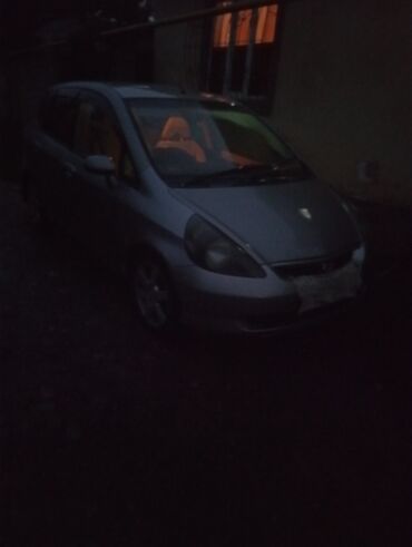 меняю на хонда фит: Honda Fit: 2004 г., 1.3 л, Автомат, Бензин, Хетчбек