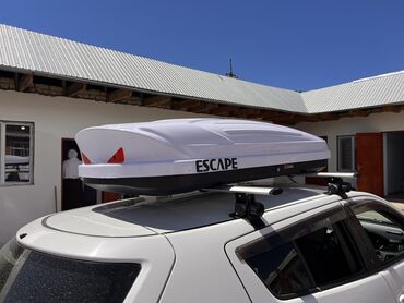 Багажники на крышу и фаркопы: Продаю авто бокс ( Багаж ) гроб autobox Оригинал Escape Стоит на