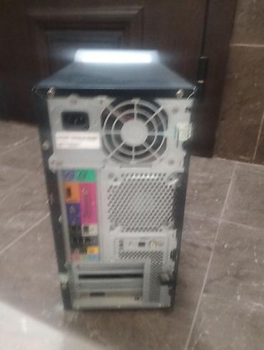 dvd manitor: Acer Aspire M5100 masaüstü kompüter sistemi. Korpusun ön hissəsində — 2