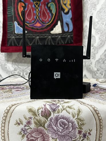 ноутбук нерабочий: Черный Wi-Fi роутер от ошки, Состояние: б/у не рабочий Продаю на