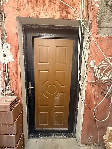 quba mebel: Salam 2 ci əl 90x2.05 seyf qapı satılır. Qapı normal vəziyyətdədir — 2