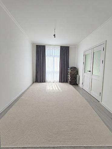Продажа квартир: 🏠 **Продаётся квартира в центре** 📐 Площадь — 32,5 м² 🏢 8 этаж 📍 — 1