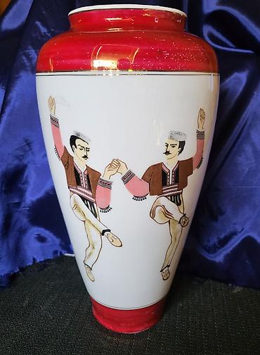 Vaze i saksije: Vaza nova Jugoporcelan Titov Veles iz 70ih.god. Nova vaza — 3