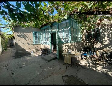 Долгосрочная аренда домов: 60 м², 3 комнаты, Сарай, Парковка, Забор, огорожен