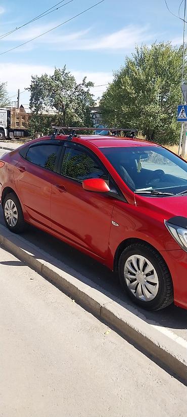 solaris accent: Hyundai Solaris: 2011 г., 1.4 л, Бензин, Седан — 4
