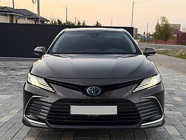 Toyota: Toyota Camry: 2022 г., 2.5 л, Автомат, Гибрид, Седан — 2
