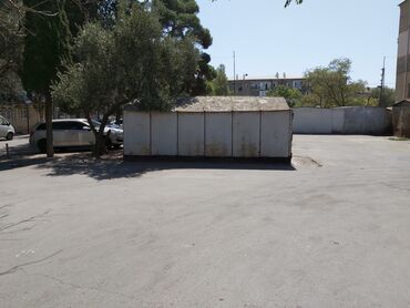 kirayə qara qarayev: 21 kv. m, 3 * 7 * 3 Metal Kommunal xətlər qoşulmayıb