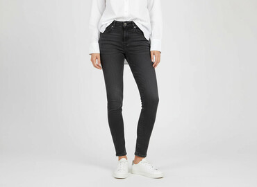 reserved spodnie damskie eleganckie: Reserved, Jeansy damskie, rozmiar S