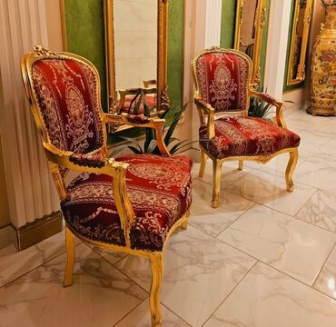 neprodate sofe u pola cene: Fotelje u stilu Luja XVI u pozlati sa prelepim brokatima CENA JE PO