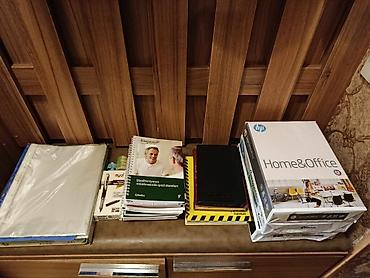 Ofis ləvazimatları: Dəftərxana və məktəb ləvazimatları dəsti.qiymetler ferqlidi Tərkib: - — 4