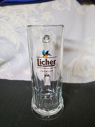 Čaše: Krigla nova Licher premuim Wiesn rastalova. Nova krigla sve na njoj — 6