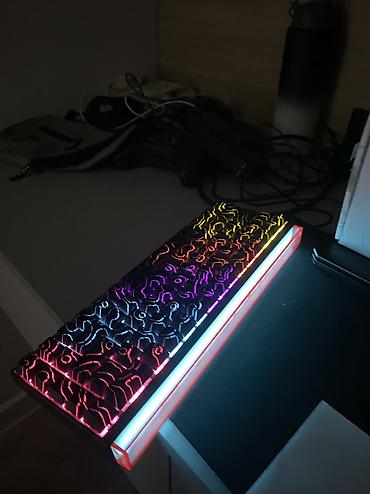 komputer pultu: Nacodex NK68 klaviaturası qırmızı switch qabagında rgb işiqları var — 7