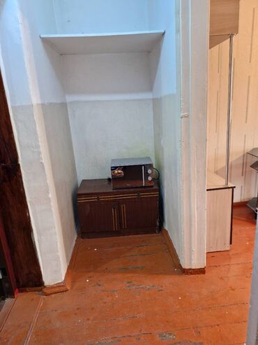 разделитель комнаты: 1 комната, 20 м², Общежитие и гостиничного типа, 3 этаж, Старый ремонт