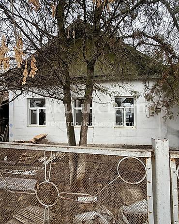 Продажа коттеджей и домов: 🏠Продаётся дом в с. Сокулук 🟡Комнаты: 3 🟡Участок: 5 соток — 1